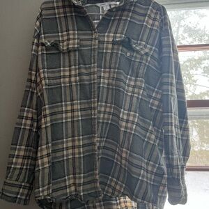 Old Navy Gray Plaid Boyfriend Shirt
